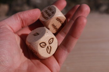 Dé en bois personnalisé - 3cm - Image 3