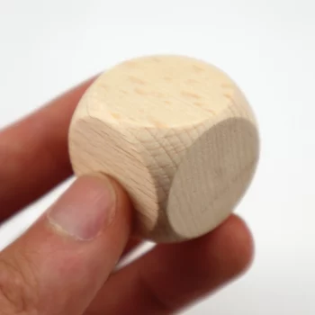 Dé en bois personnalisé - 3cm