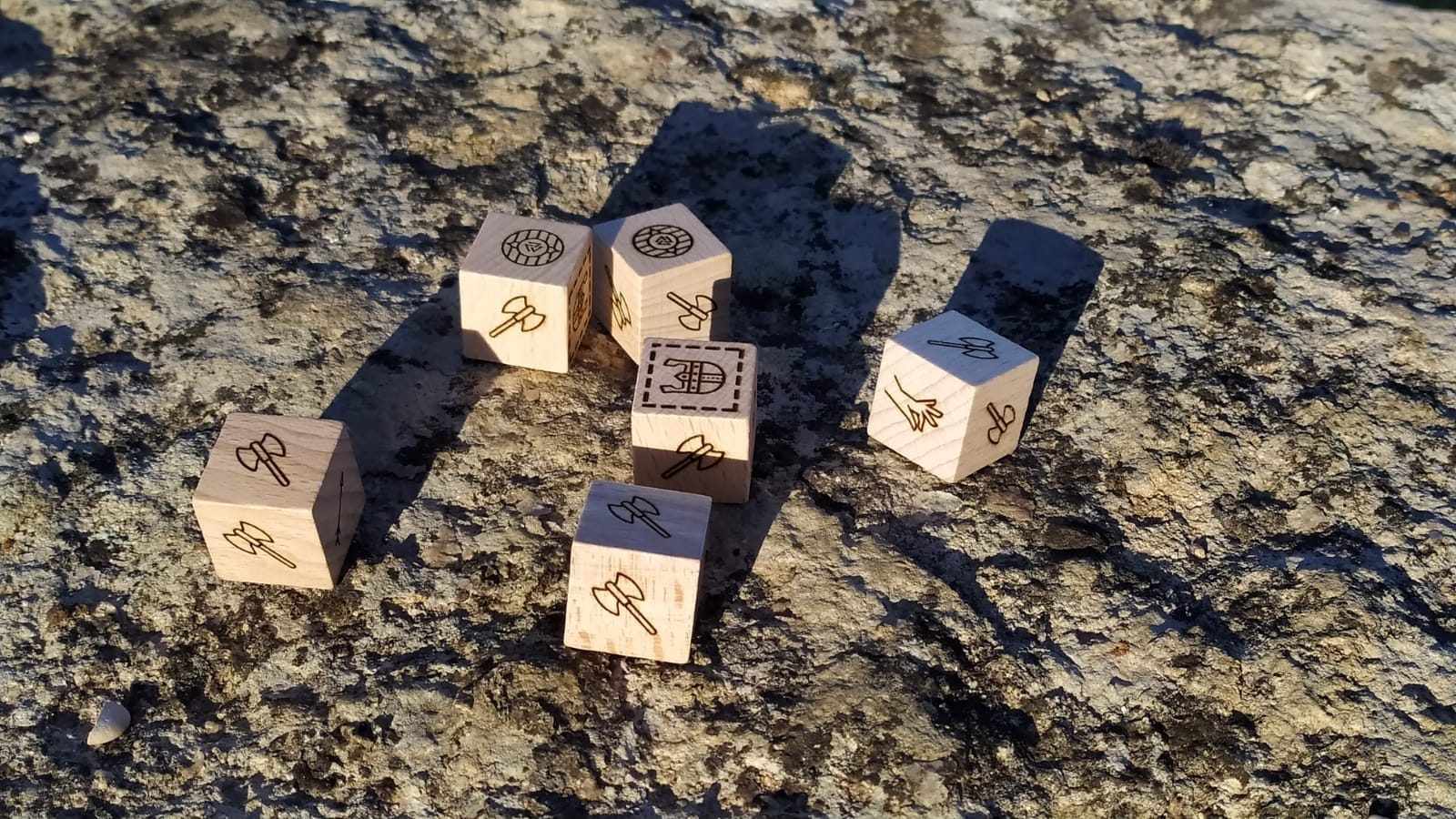 The characteristics of our dice to customize 🎲 Custom Cubes & Dice